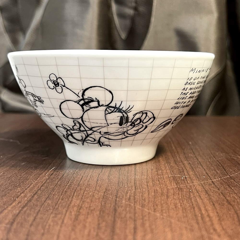 Disney Sketchbook Minnie Mouse Soup/Cereal/Ice Cream Bowl